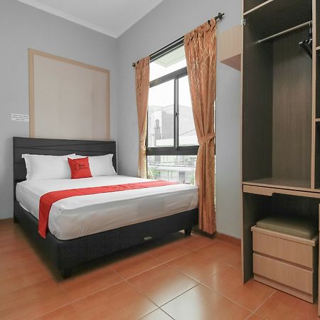 Reddoorz Near Manggarai Station 2 Hotel Jakarta Exterior photo