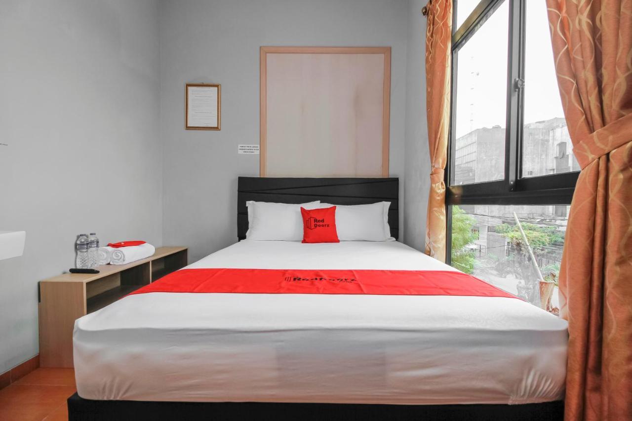 Reddoorz Near Manggarai Station 2 Hotel Jakarta Exterior photo