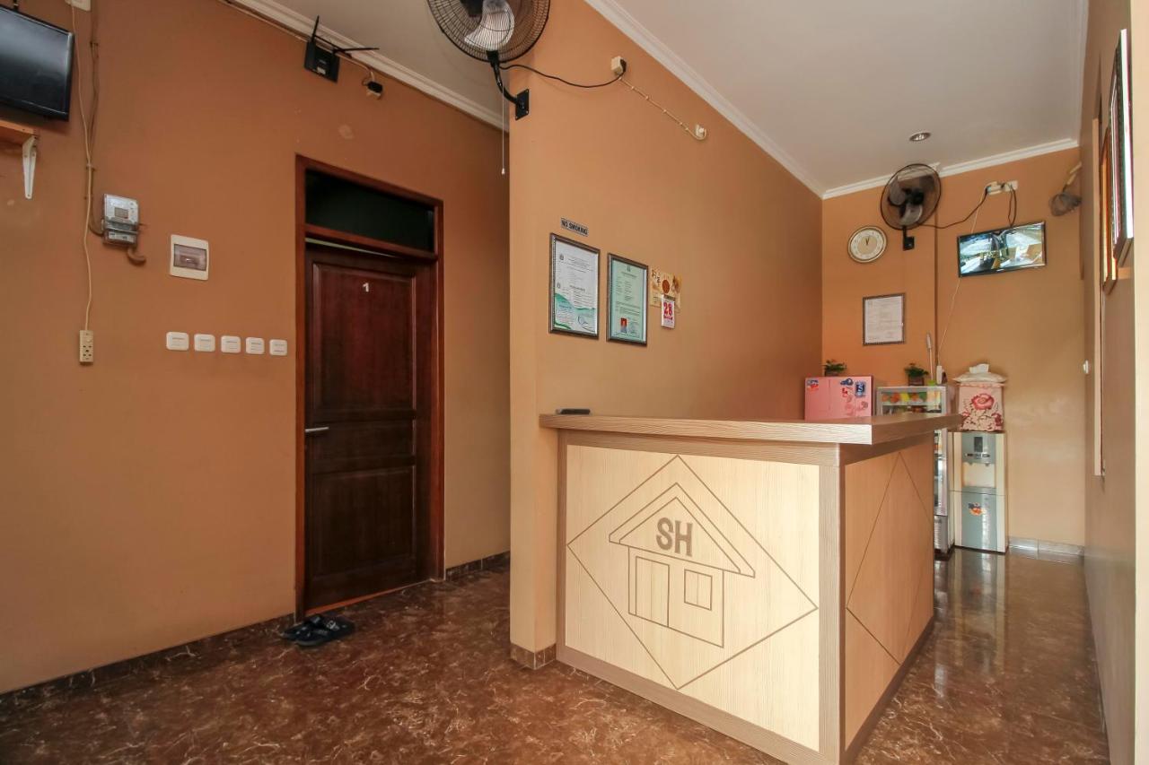 Reddoorz Near Manggarai Station 2 Hotel Jakarta Exterior photo