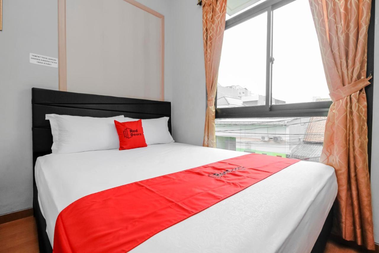 Reddoorz Near Manggarai Station 2 Hotel Jakarta Exterior photo