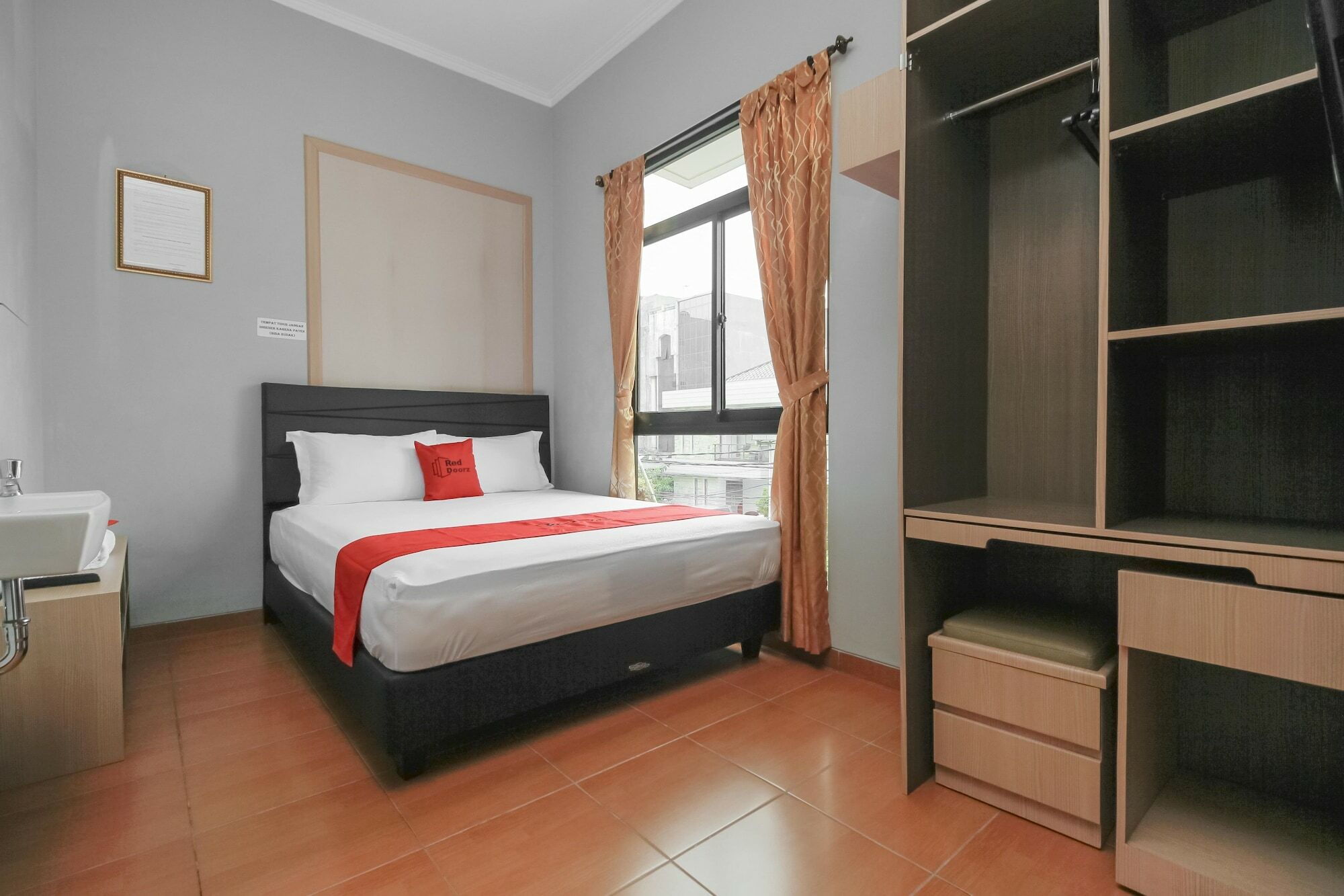 Reddoorz Near Manggarai Station 2 Hotel Jakarta Exterior photo